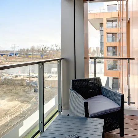 Brabank Old Town & By Renters Apartament *