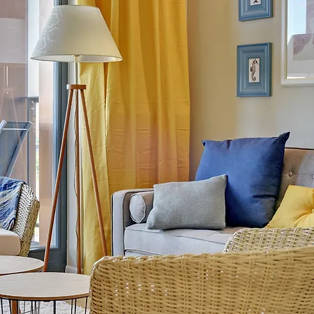 Apartments Brabank Old Town & By Noclegi Renters *