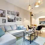 Brabank Old Town & By Renters شقة *