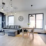 Brabank Old Town & By Renters شقة غدانسك