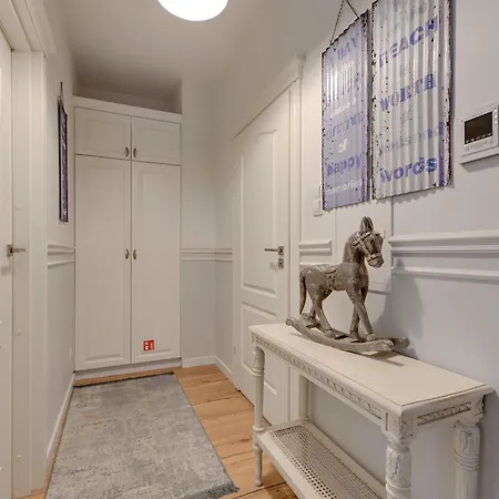 Dom & House - Brabank Old Town Апартаменты